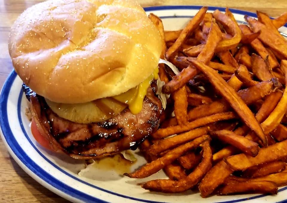 Ichabods Restaurant | restaurant | 52049 Columbia River Hwy, Scappoose, OR 97056, USA | 5035432450 OR +1 503-543-2450