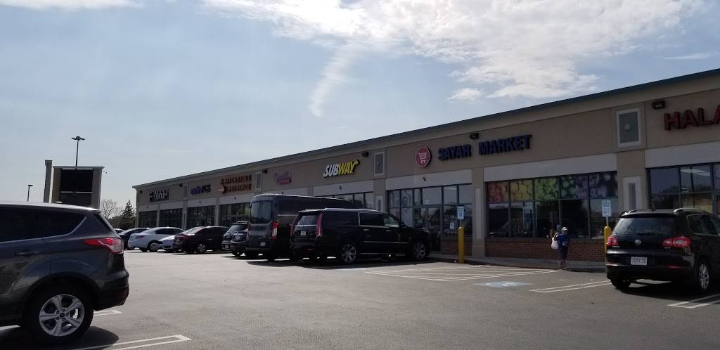 Subway | restaurant | 3 Everett St, Revere, MA 02151, USA | 7816293910 OR +1 781-629-3910