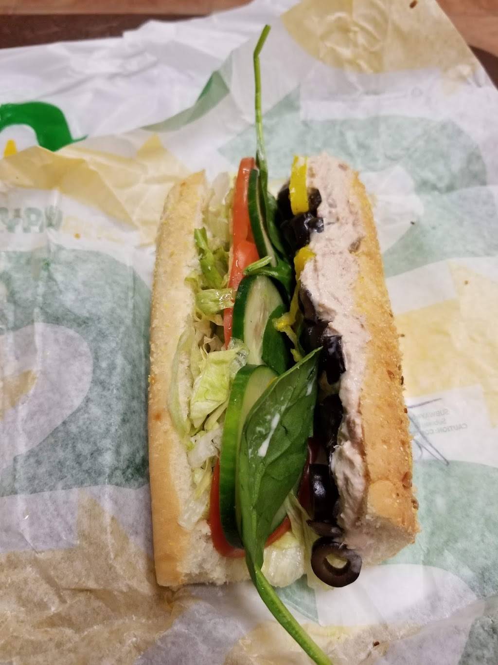 Subway | restaurant | 2013 Citrus Blvd, Leesburg, FL 34748, USA | 3527876442 OR +1 352-787-6442