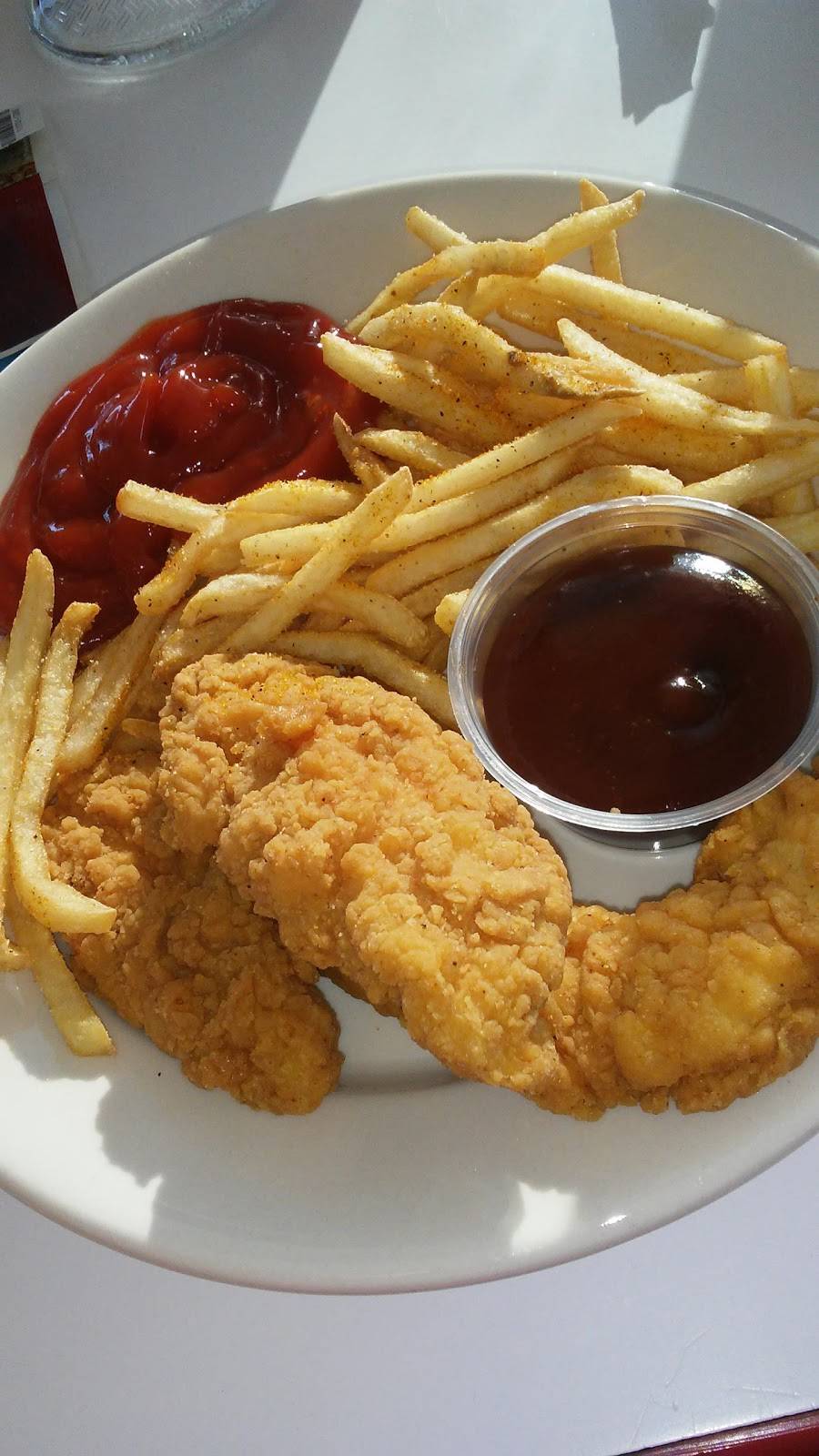 Steak n Shake | restaurant | 2121 N State St, Greenfield, IN 46140, USA | 3174671581 OR +1 317-467-1581