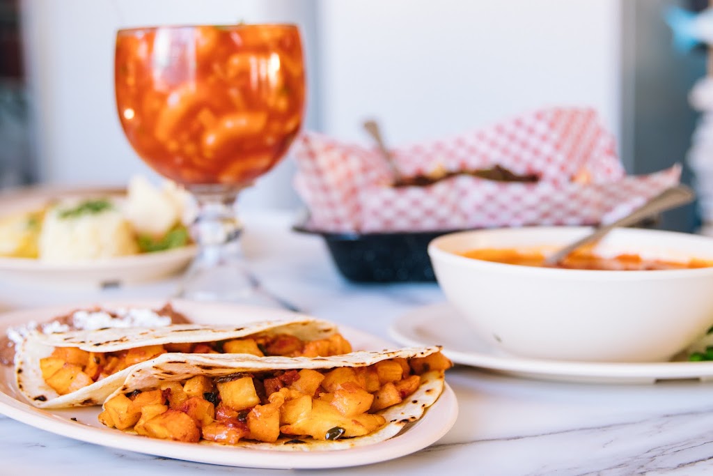 Restaurante y Cockteleria La Patrona | restaurant | 510 N Main St, La Feria, TX 78559, USA | 9562770579 OR +1 956-277-0579