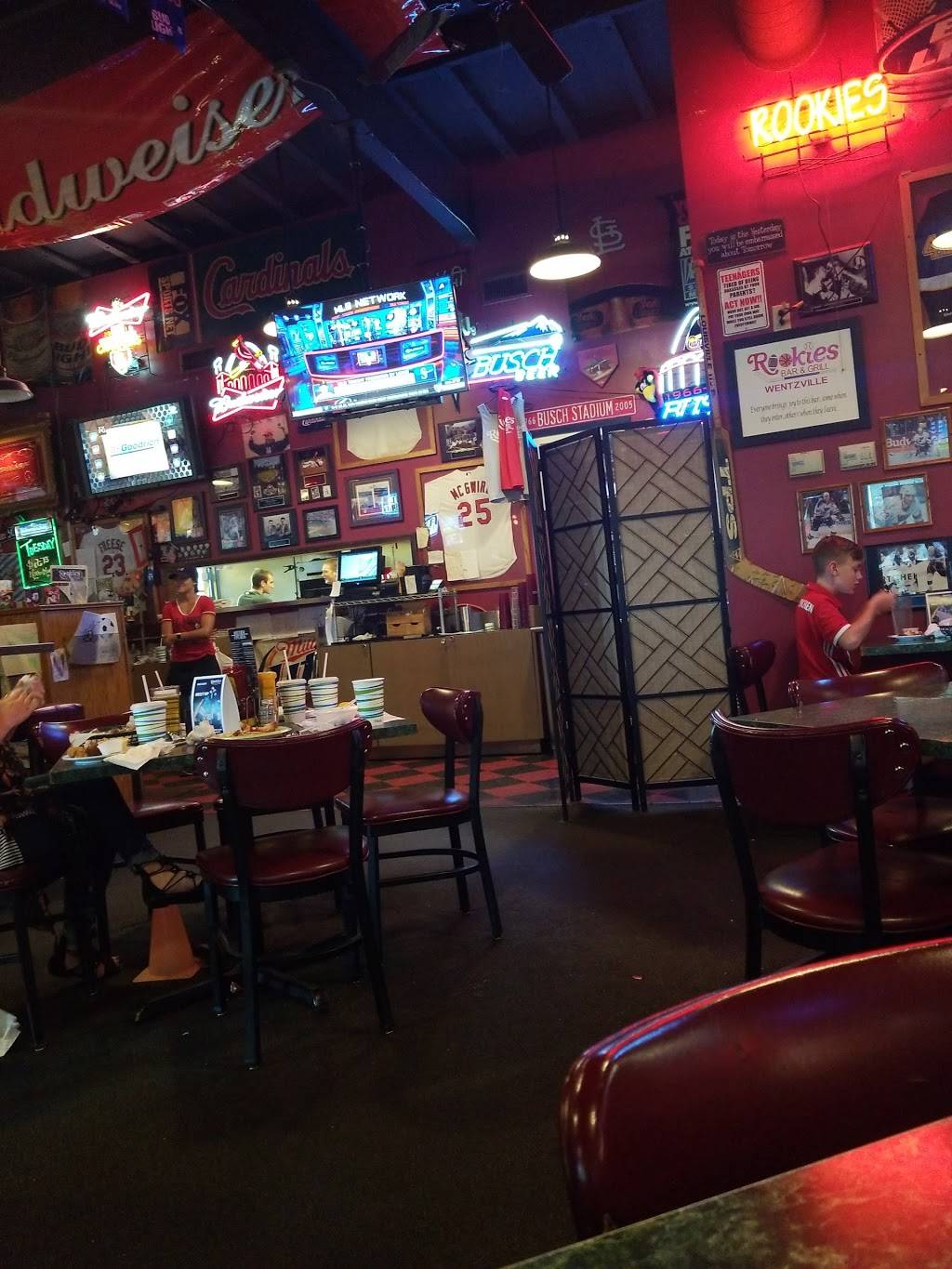 Rookies | restaurant | 15358 Veterans Memorial Pkwy, Wentzville, MO 63385, USA | 6363325933 OR +1 636-332-5933