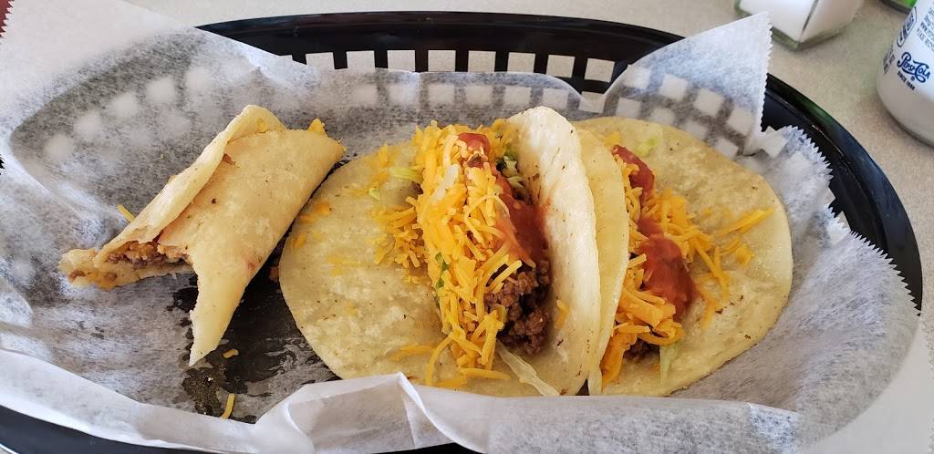 Letis Tacos | restaurant | 313 S Cavin St, Ligonier, IN 46767, USA | 2608947671 OR +1 260-894-7671