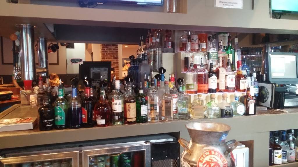 Blind Pig Pub | restaurant | 214 Linden St, Fort Collins, CO 80524, USA | 9704939197 OR +1 970-493-9197