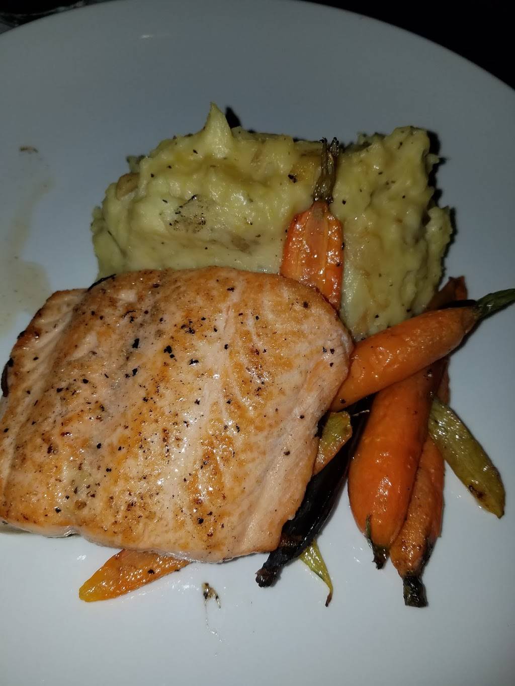 Grille 39 | restaurant | 11925 N Meridian St, Carmel, IN 46032, USA | 3178142550 OR +1 317-814-2550