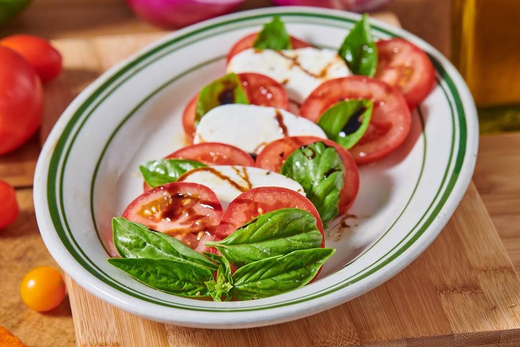 Tony & Albas Pizza and Pasta | restaurant | 3137 Stevens Creek Blvd, San Jose, CA 95117, USA | 4082464605 OR +1 408-246-4605