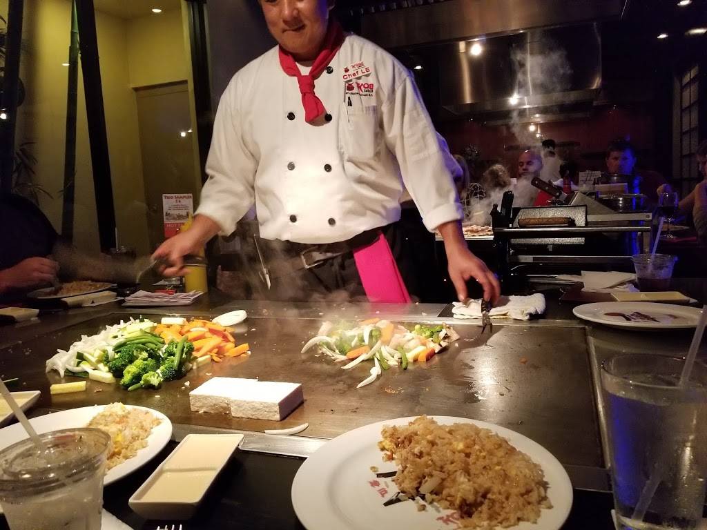 Kobe Plaza | restaurant | 11599 E Colonial Dr, Orlando, FL 32817, USA | 4072089062 OR +1 407-208-9062