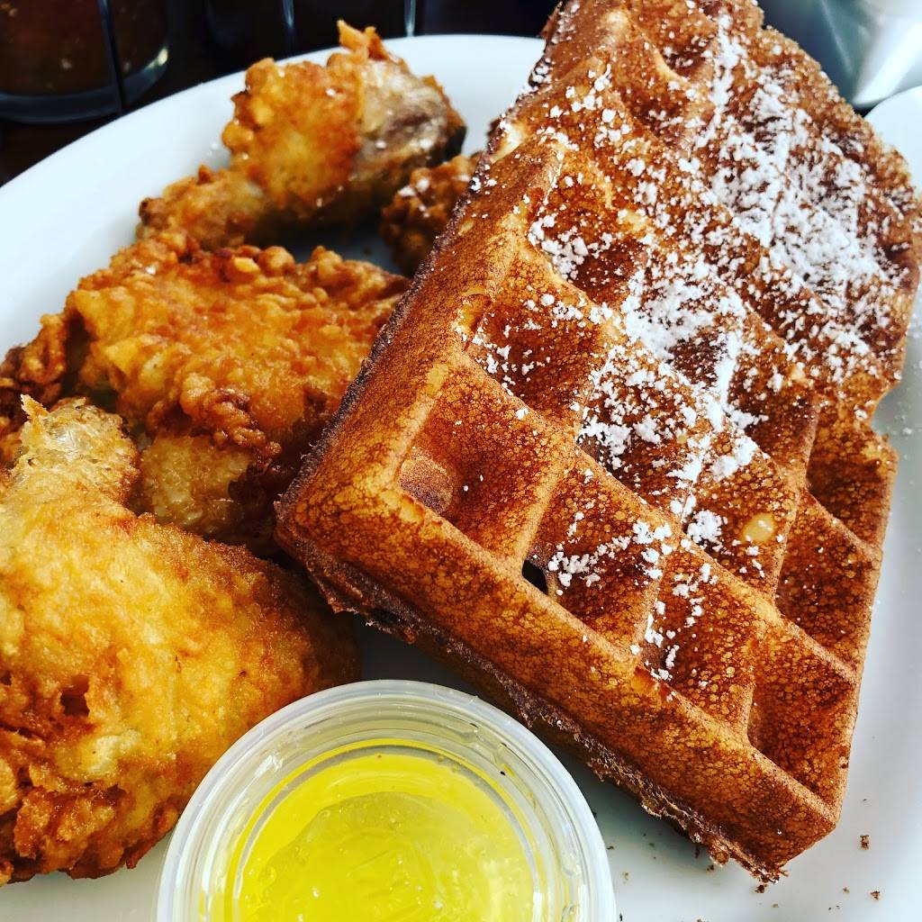 Hungry Fox | restaurant | 4442, 13359 Sherman Way, North Hollywood, CA 91605, USA | 8187657111 OR +1 818-765-7111