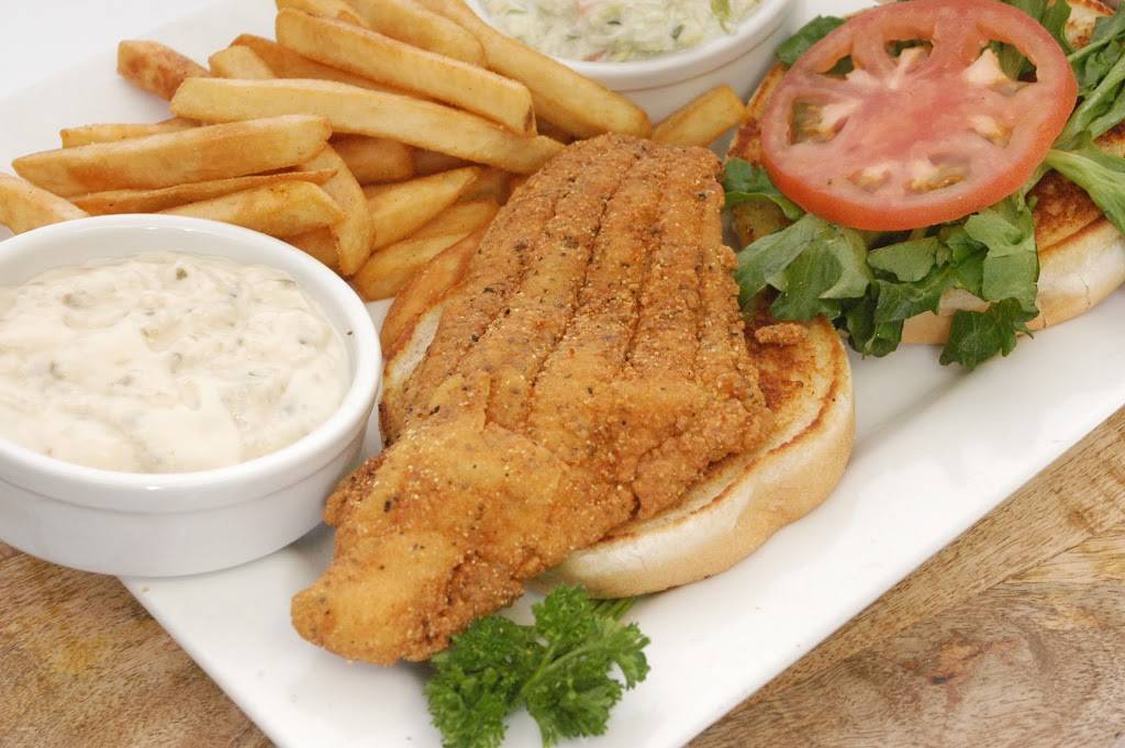 Hungry Hut | restaurant | 2765 E 55th St, Cleveland, OH 44104, USA | 2163611232 OR +1 216-361-1232