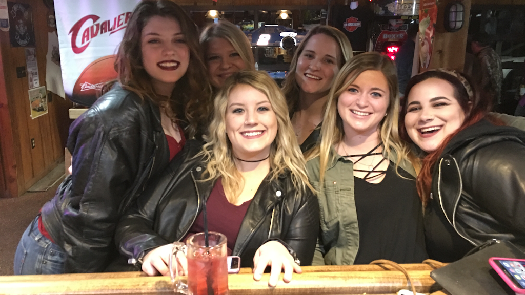 World Famous Iron Horse Saloon | restaurant | 13468 Main Market Rd, Burton, OH 44021, USA | 4408341718 OR +1 440-834-1718