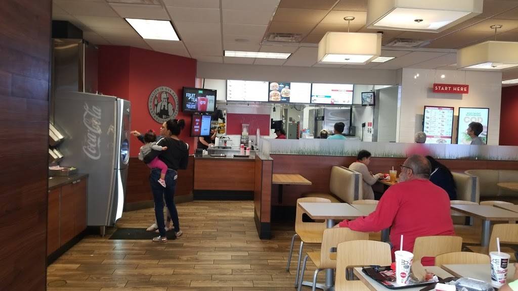 Wendys | restaurant | 2124 US-92 W, Auburndale, FL 33823, USA | 8635511224 OR +1 863-551-1224