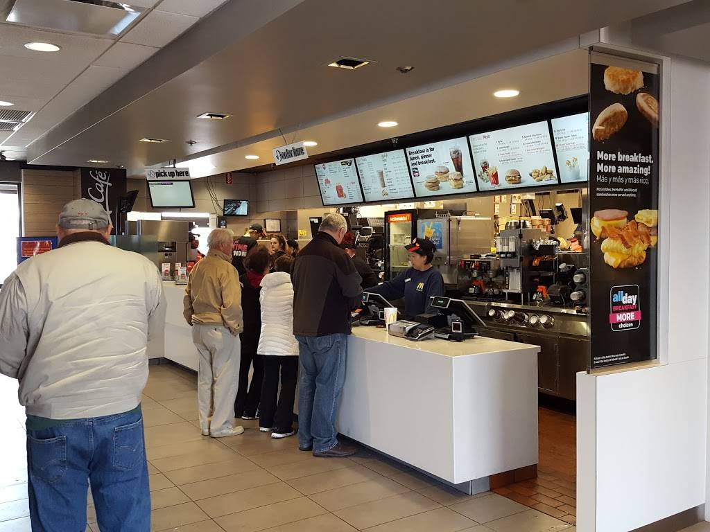 McDonalds | cafe | 2215 W Michigan Ave, Sidney, OH 45365, USA | 9374924900 OR +1 937-492-4900