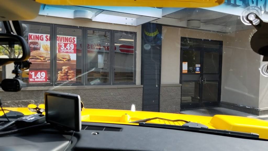 Burger King | restaurant | 1060 Main St NW, Bourbonnais, IL 60914, USA | 8159333363 OR +1 815-933-3363