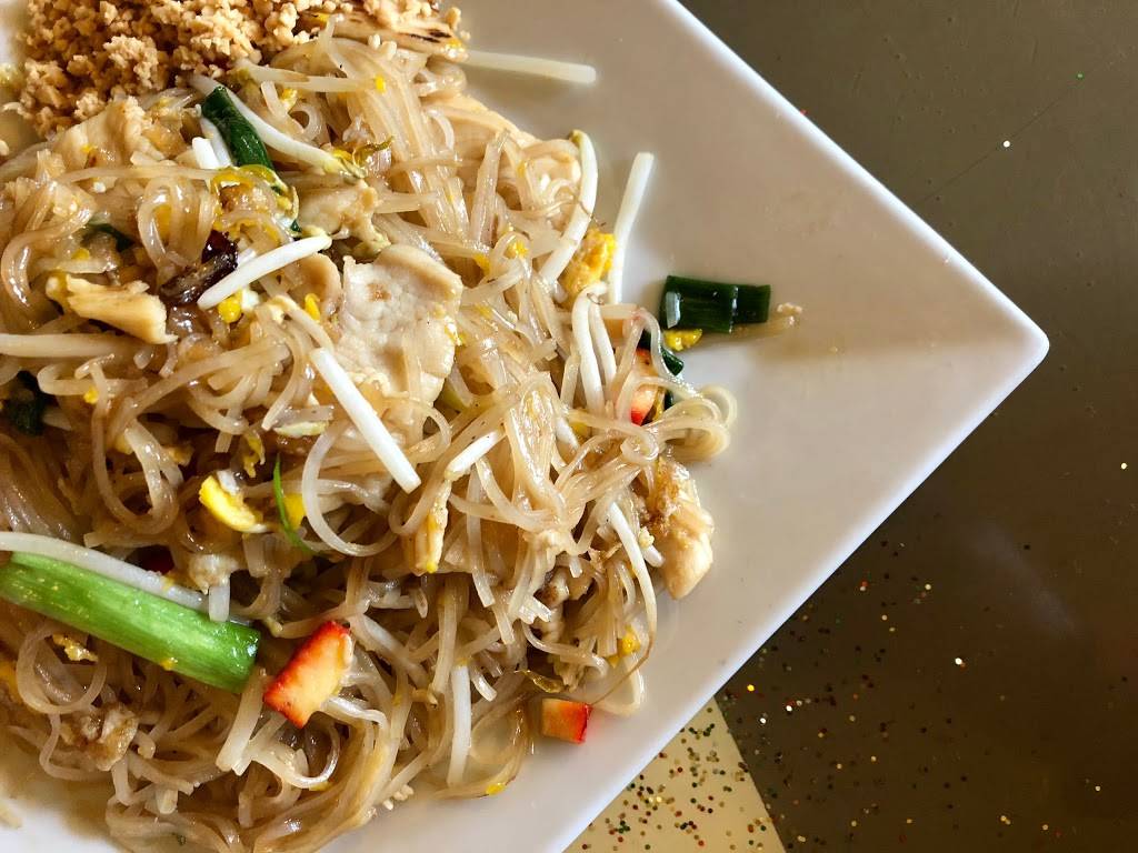 Thai Winchester II | restaurant | 2166 S Pleasant Valley Rd, Winchester, VA 22601, USA | 5405352233 OR +1 540-535-2233