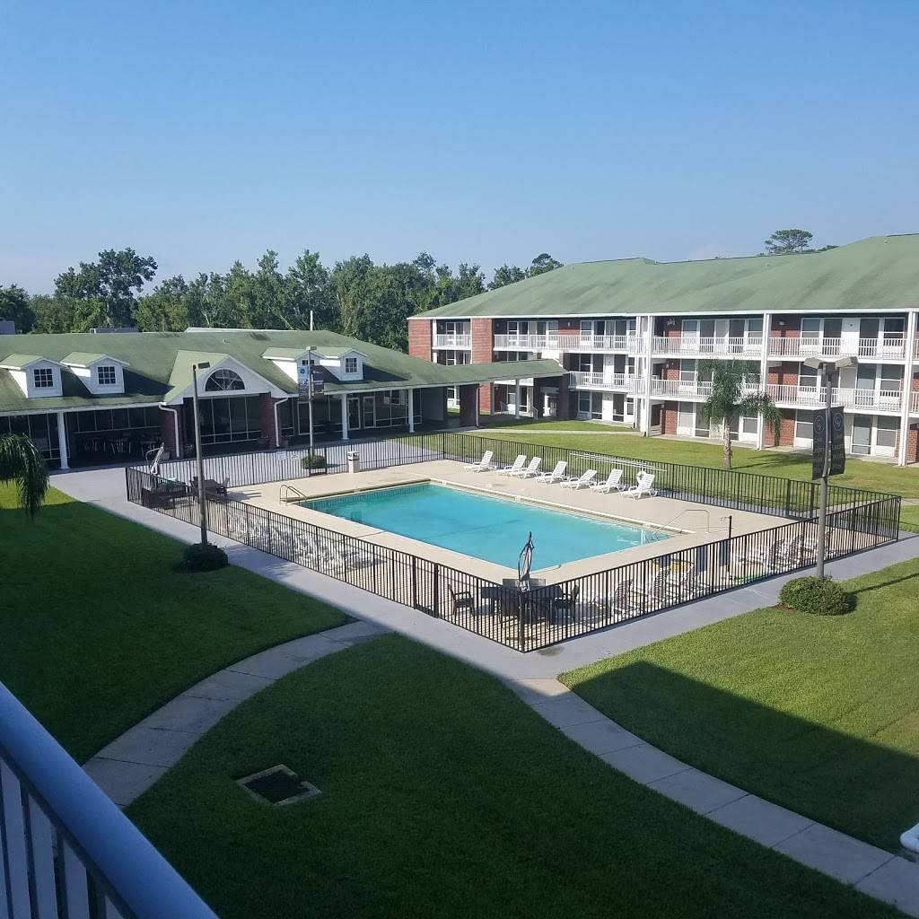 College Village Inn | restaurant | Collegiate Way, Orlando, FL 32817, USA | 4072039695 OR +1 407-203-9695