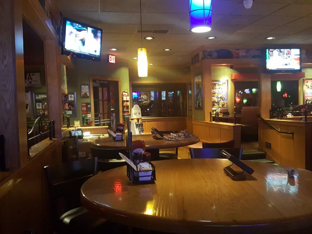 Applebees Grill + Bar | restaurant | 521 N McKinley St, Corona, CA 92879, USA | 9513711995 OR +1 951-371-1995