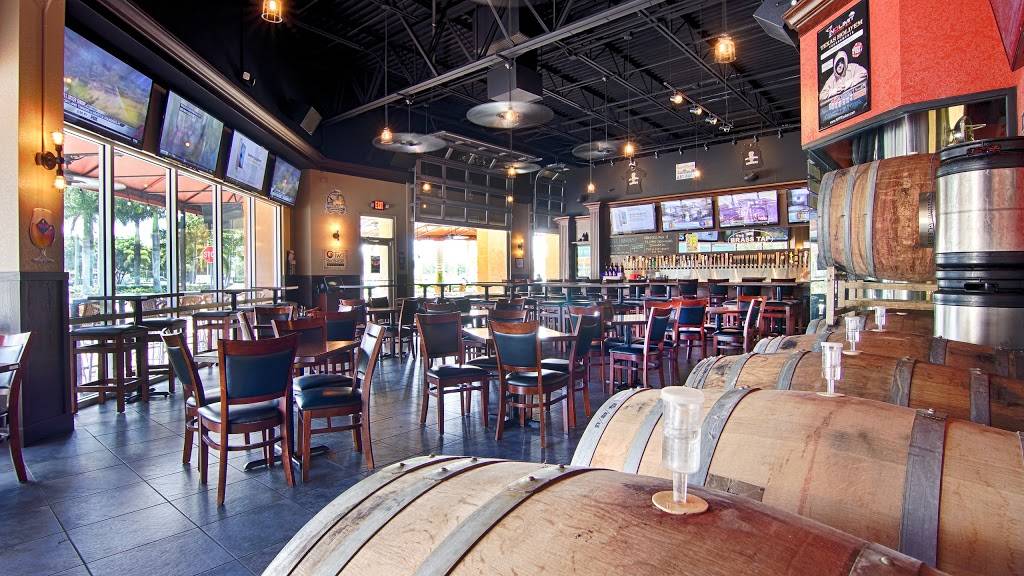 The Brass Tap | restaurant | 895 Wiggins Pass Rd, Naples, FL 34110, USA | 2396316397 OR +1 239-631-6397