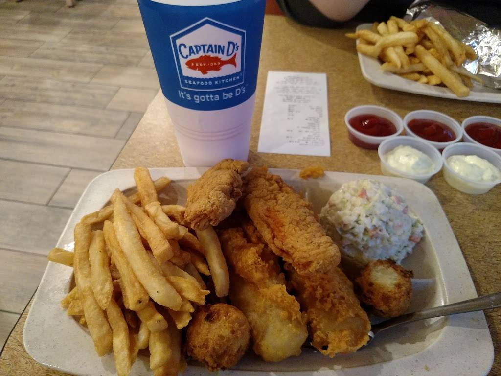 Captain Ds | restaurant | 28 Berry Blvd, Franklin, NC 28744, USA | 8283691900 OR +1 828-369-1900