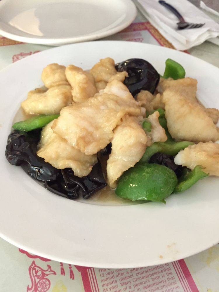 Charlies Restaurant | restaurant | 35 W Main St, Christiansburg, VA 24073, USA | 5403828899 OR +1 540-382-8899