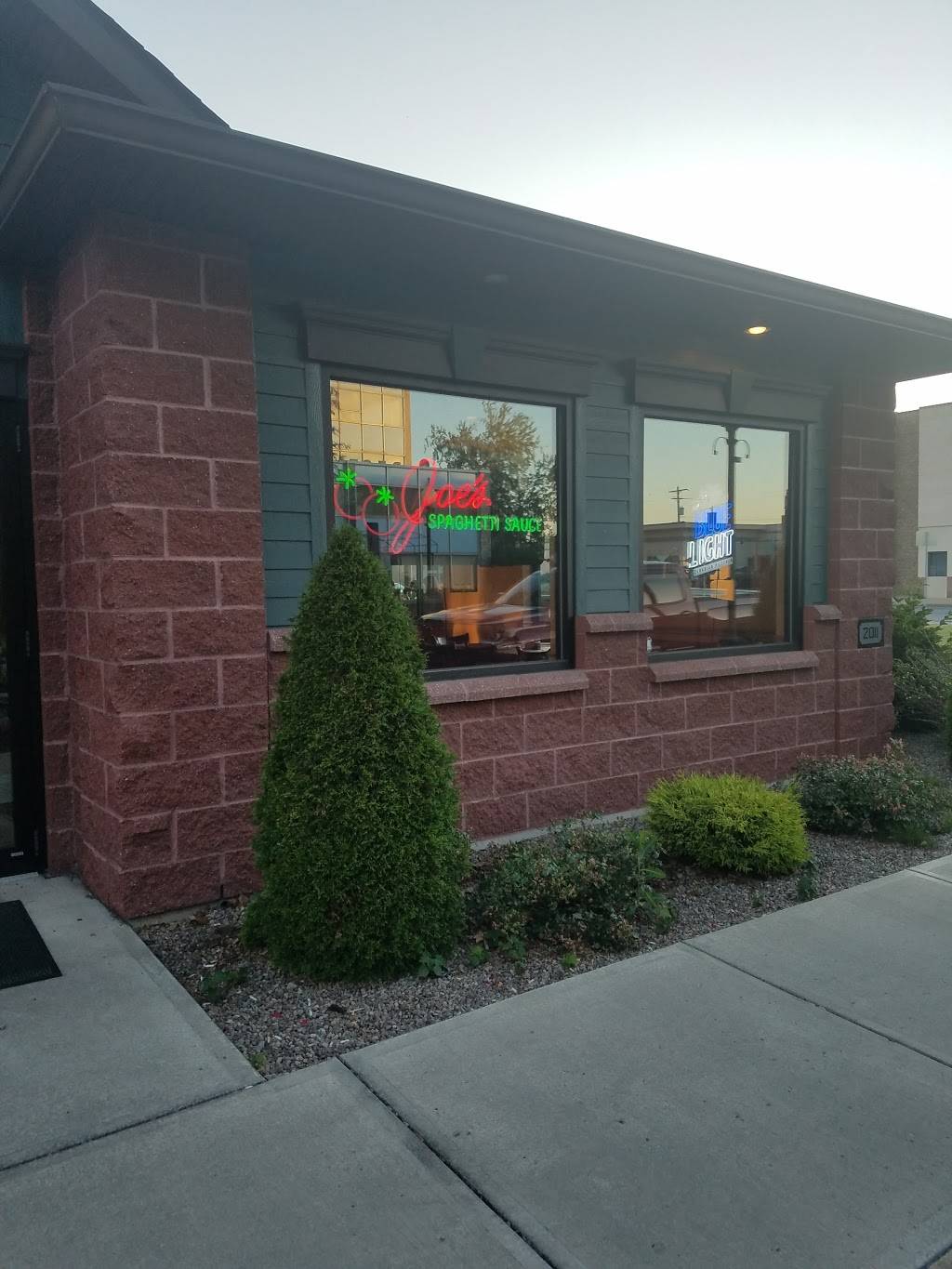 Origlio’s Wagon Wheel Restaurant | restaurant | 212 Main St, Oneida, NY 13421, USA | 3153636510 OR +1 315-363-6510