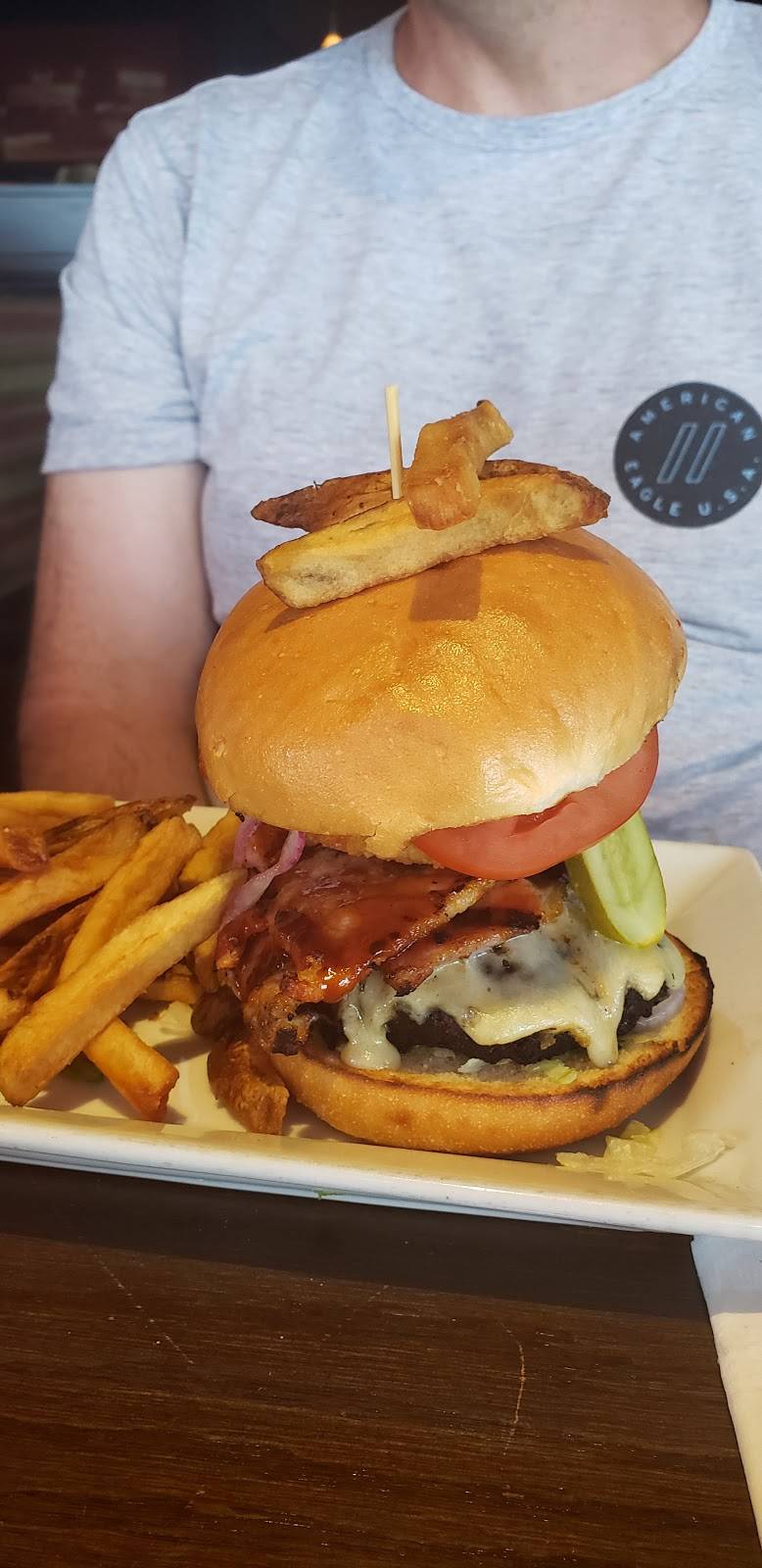 CJs Tap and Grill | restaurant | 9, 1 Strathy Rd, Cobourg, ON K9A 5J6, Canada | 9053729784 OR +1 905-372-9784