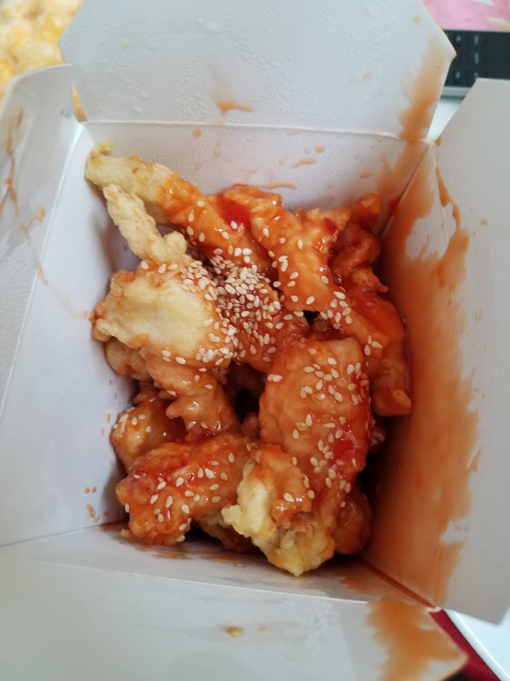 Sing Kee Carry-Out | meal takeaway | 854 Wheeling Rd, Wheeling, IL 60090, USA | 8478080066 OR +1 847-808-0066