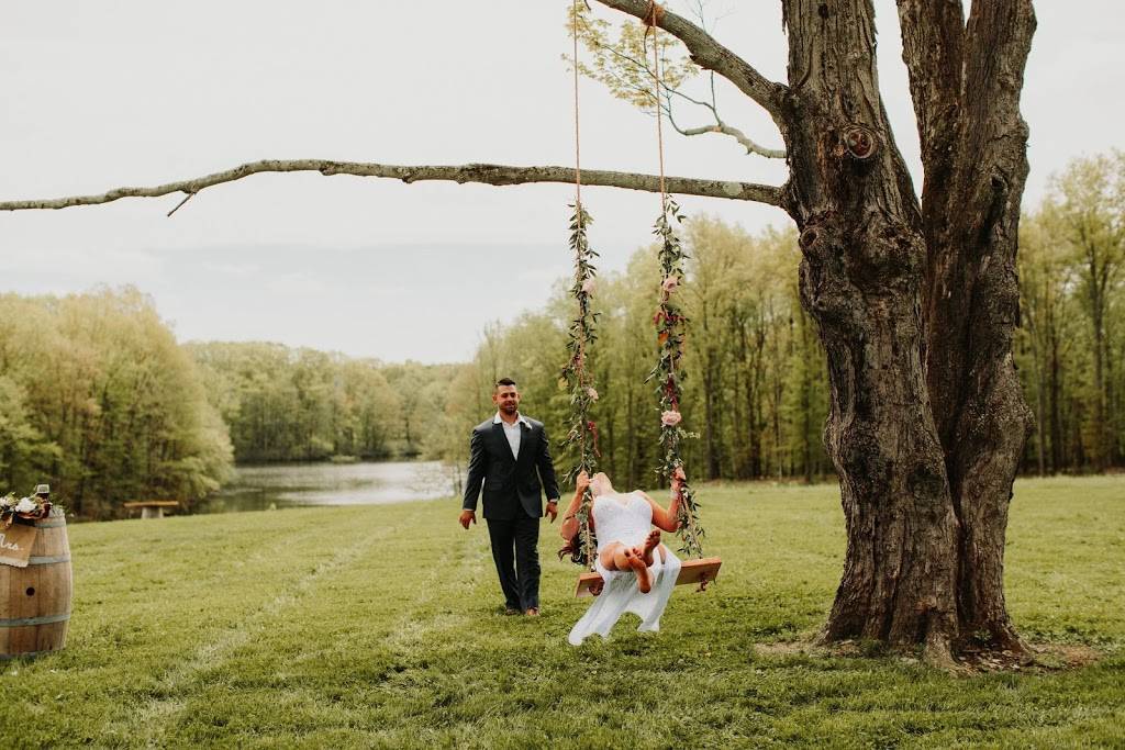 Magnanini Winery, Restaurant & Distillery | restaurant | 172 Strawridge Rd, Wallkill, NY 12589, USA | 8458952767 OR +1 845-895-2767