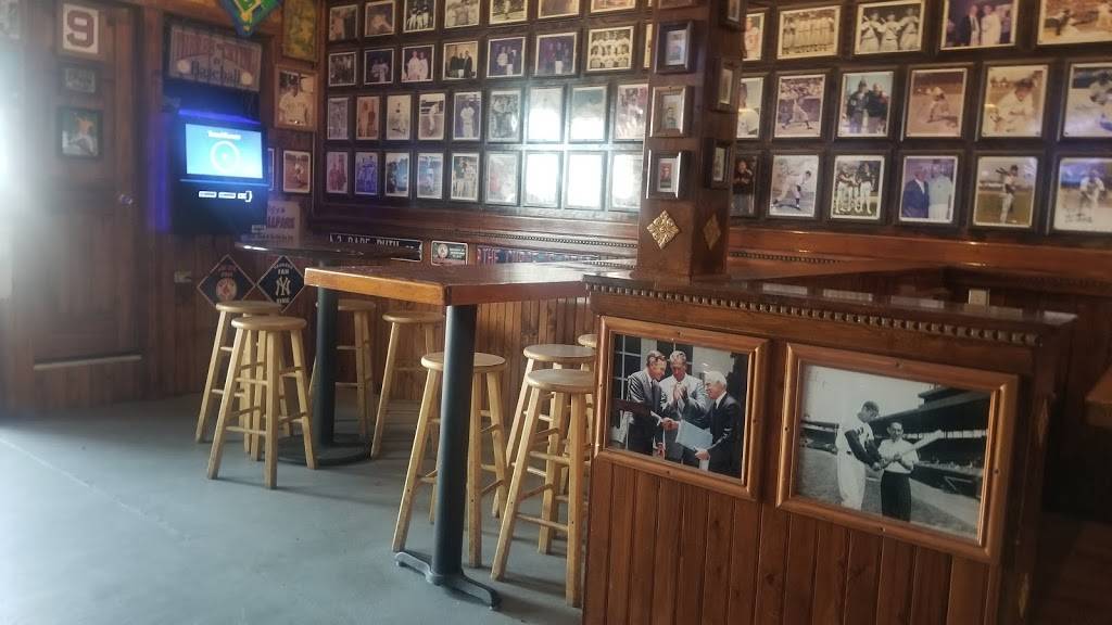 Franks Willow Inn Bar &Grill | restaurant | 421 Main St, East Hartford, CT 06118, USA | 8605689530 OR +1 860-568-9530