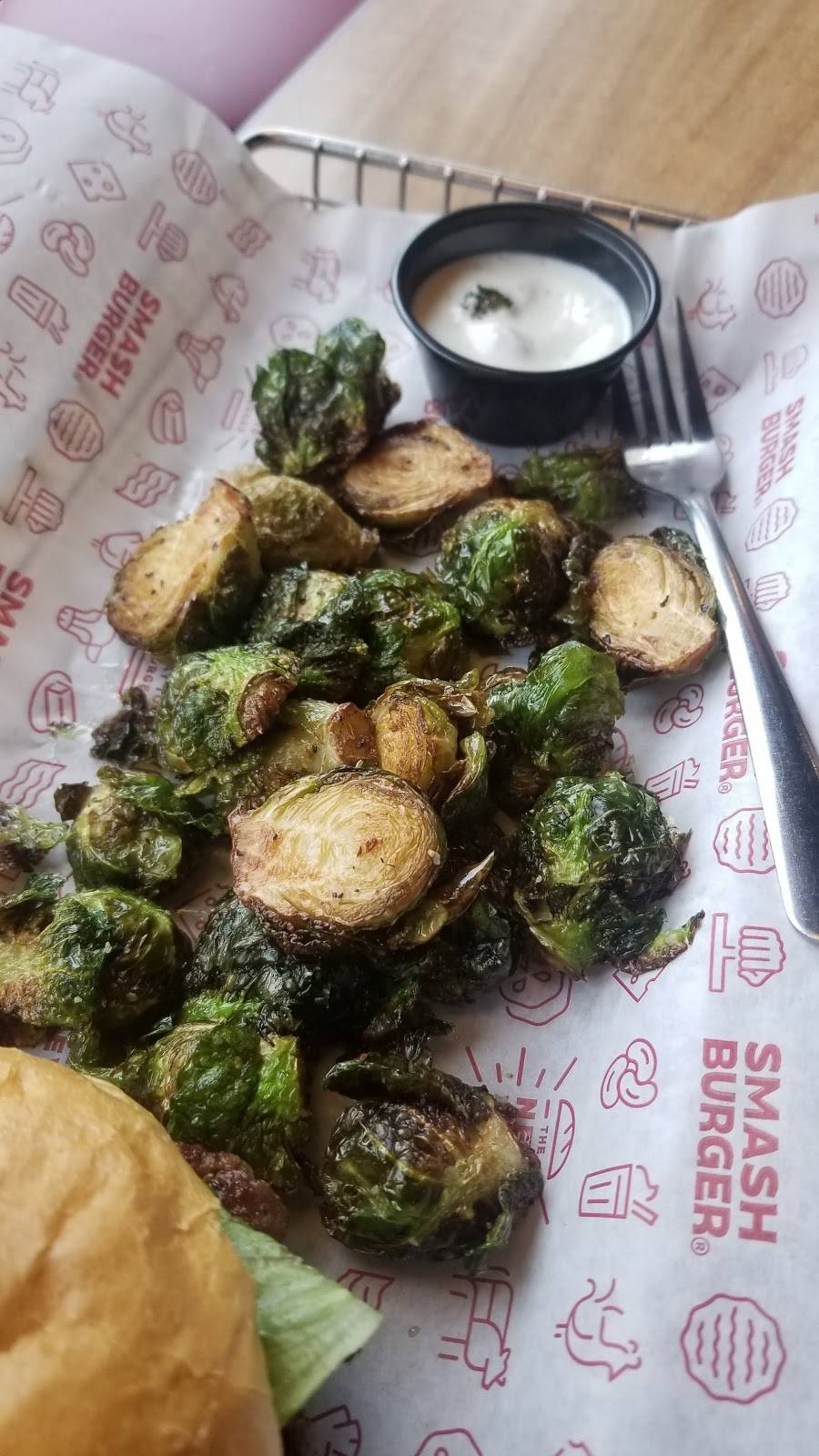 Smashburger | restaurant | 1500-E Cornerside Blvd, Vienna, VA 22182, USA | 7033497951 OR +1 703-349-7951