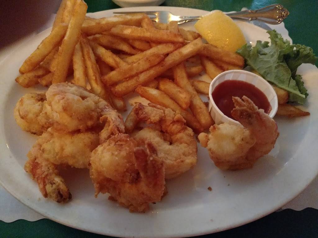 Village Inn | restaurant | 104 E 2nd St, Westfield, WI 53964, USA | 6082962888 OR +1 608-296-2888