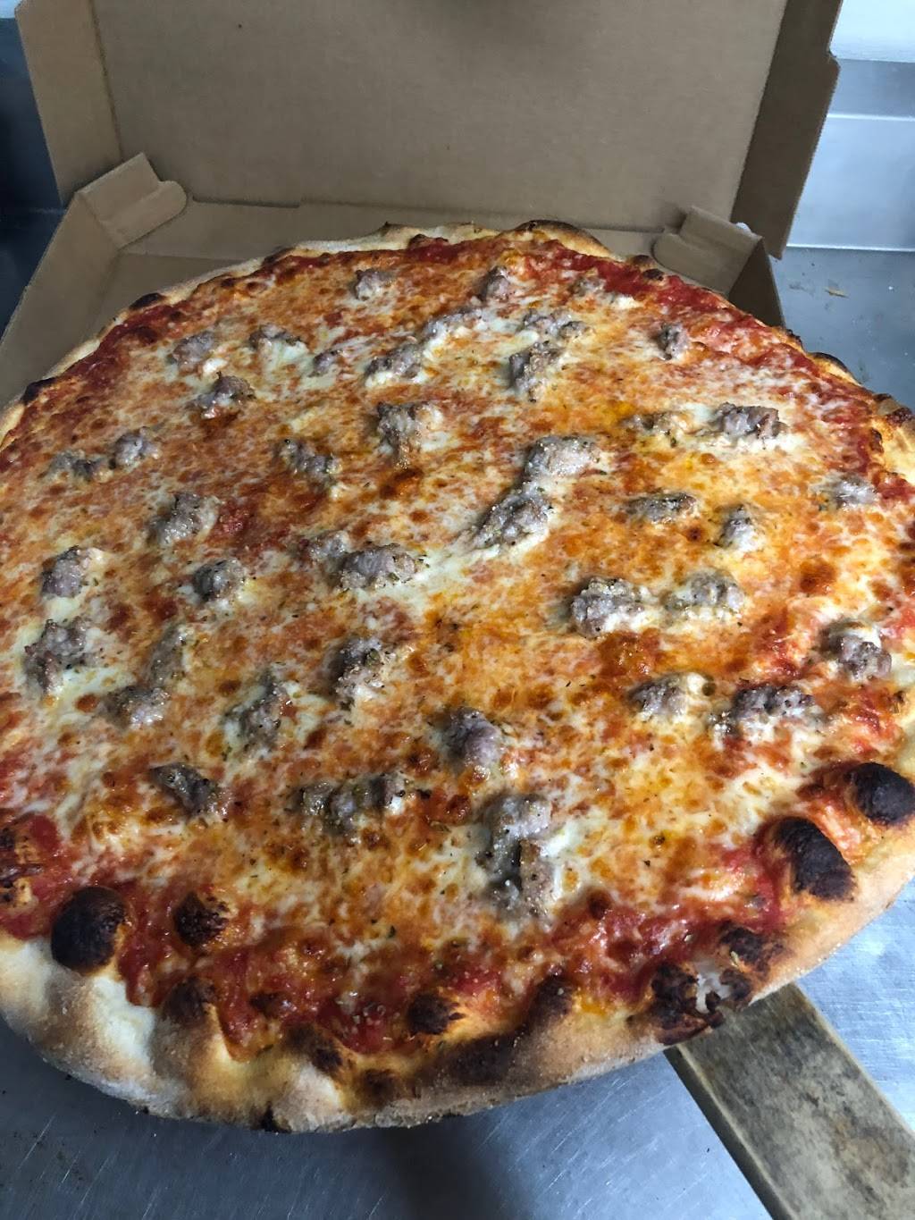 Amato’s Pizza & Pasta | meal takeaway | 391 Durham Rd, Madison, CT 06443, USA | 2034216331 OR +1 203-421-6331