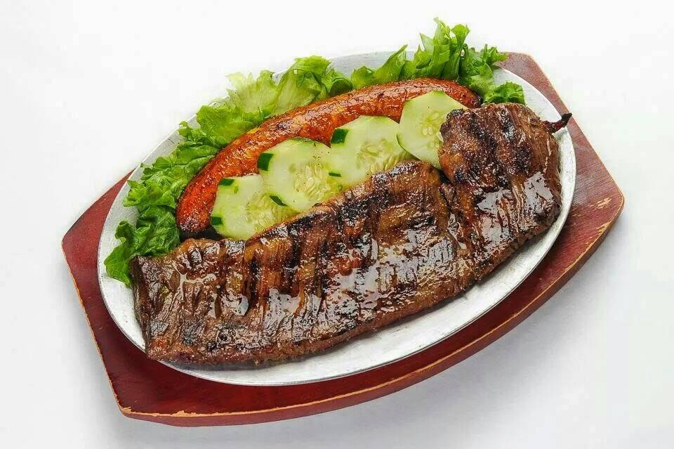 Ricos Chicken | restaurant | 74-27 Metropolitan Ave, Middle Village, NY 11379, USA | 7188061705 OR +1 718-806-1705