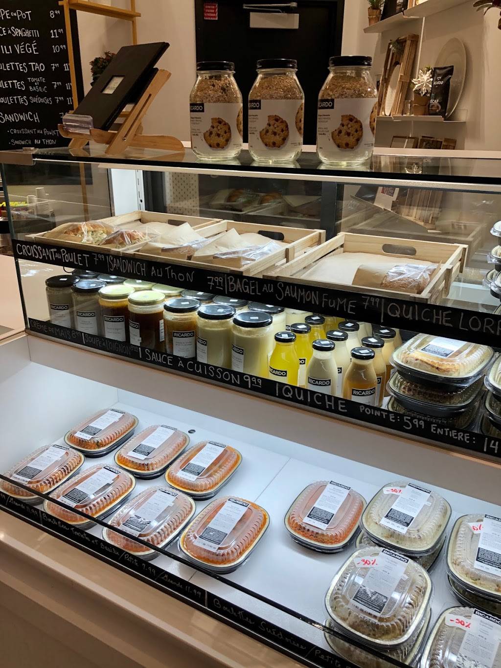 Café RICARDO Québec | restaurant | 5401, boulevard des Galeries, local FM28-B, Québec, QC G2K 1N4, Canada | 5813006206 OR +1 581-300-6206