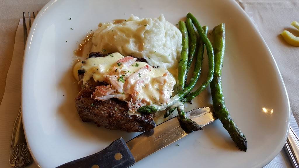 Old City Hall Restaurant | restaurant | 7400 Monterey Rd, Gilroy, CA 95020, USA | 4088423454 OR +1 408-842-3454