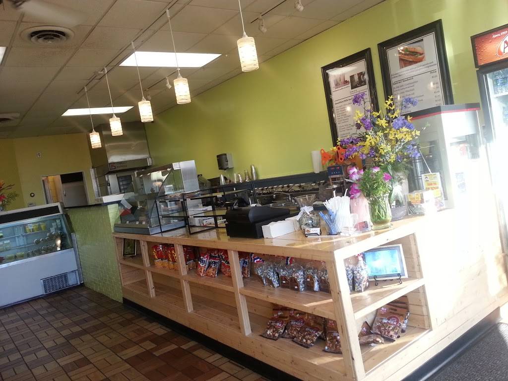 Le Banh Mi | restaurant | 29141 Dequindre Rd, Madison Heights, MI 48071, USA | 2484390888 OR +1 248-439-0888