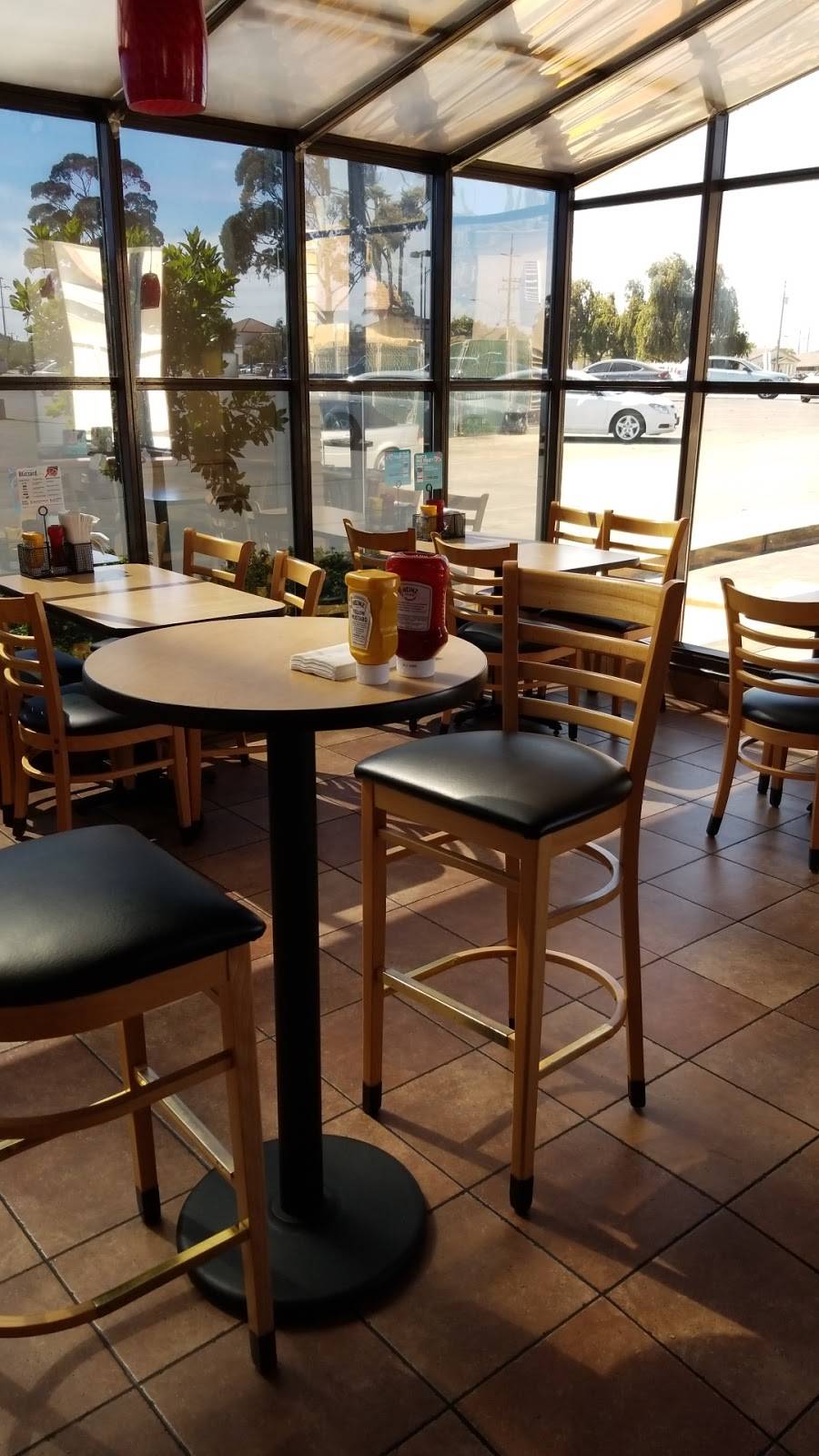 Dairy Queen Grill & Chill | restaurant | 1118 E Alisal St, Salinas, CA 93905, USA | 8314247588 OR +1 831-424-7588