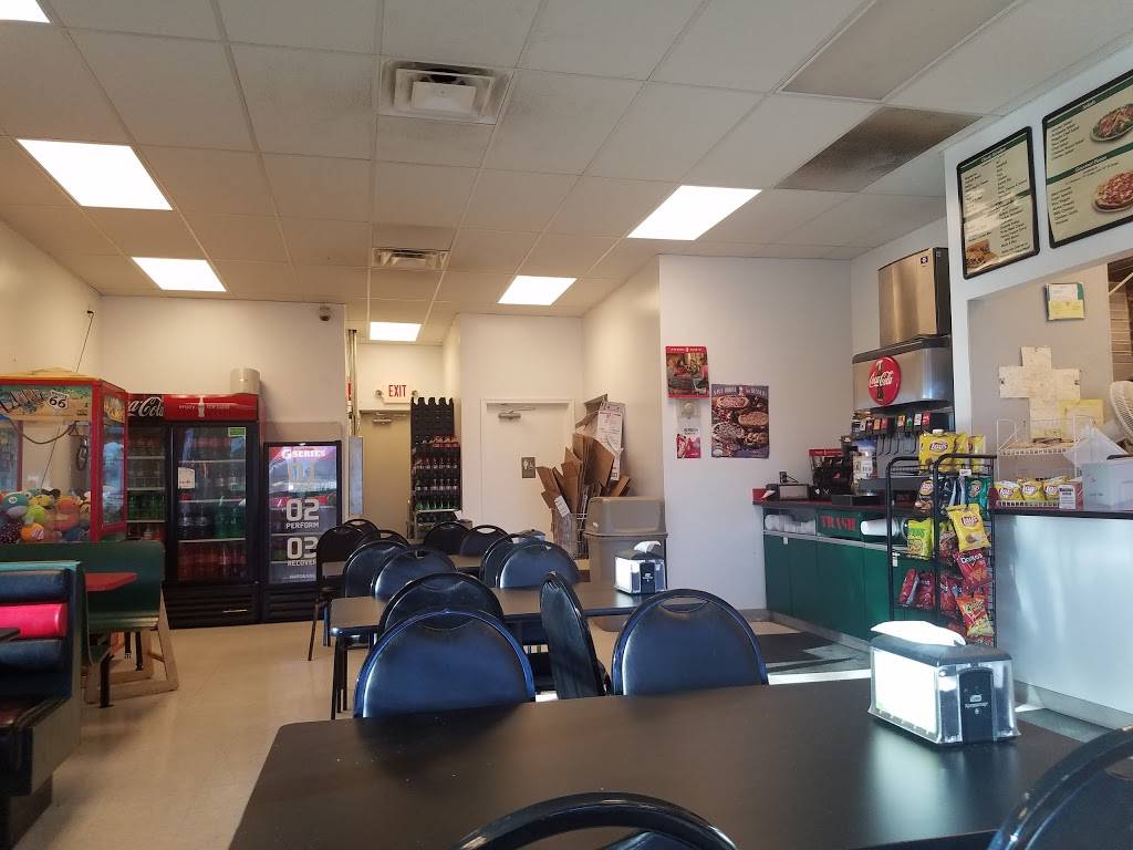 Samuel Mancinos Italian | restaurant | 407 S State St, Gobles, MI 49055, USA | 2696282814 OR +1 269-628-2814