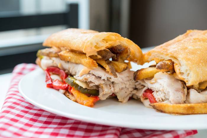 Earls Sandwiches (Clarendon) | restaurant | 2605 Wilson Blvd, Arlington, VA 22201, USA | 7032480150 OR +1 703-248-0150