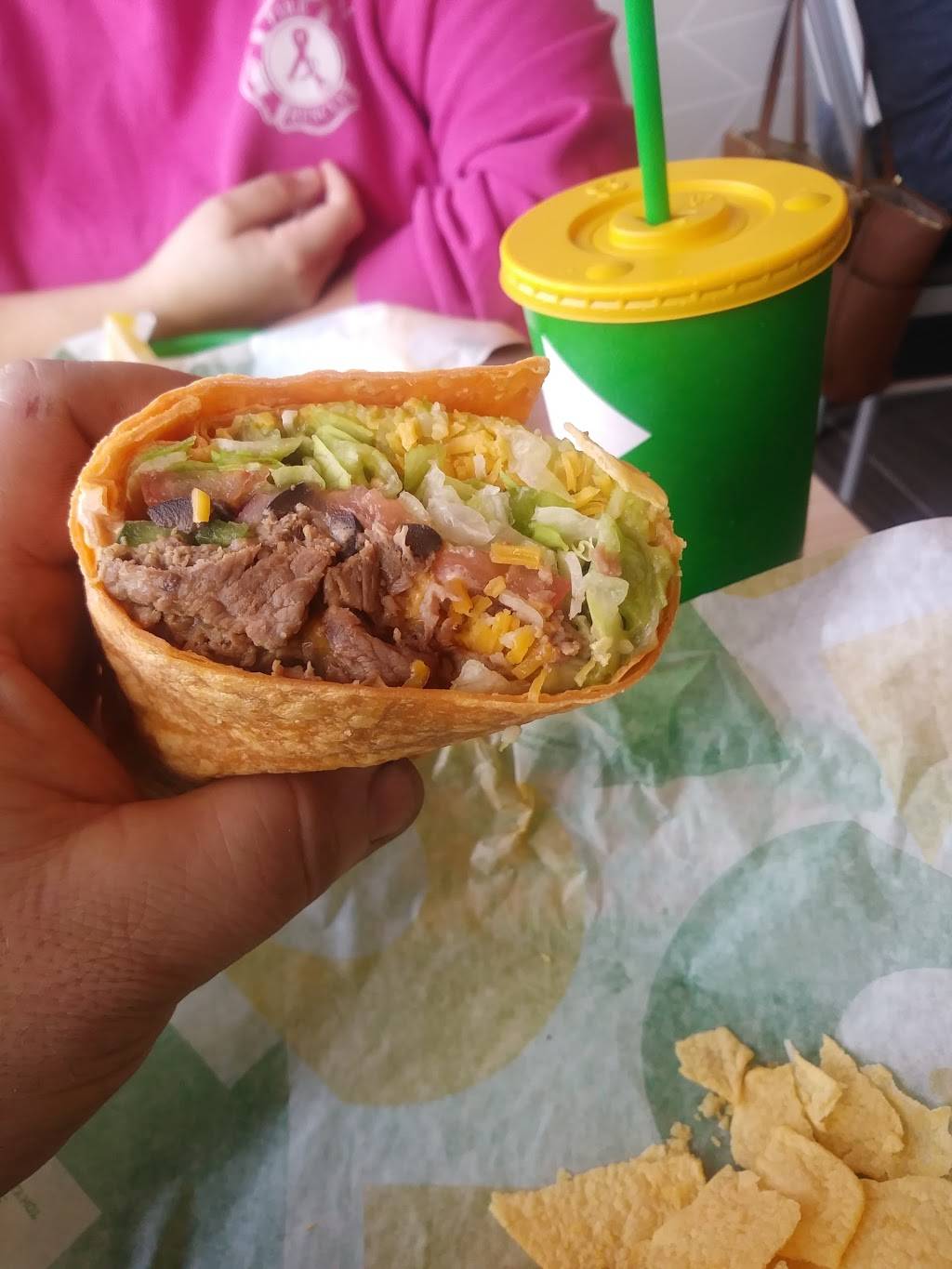 Subway | restaurant | 2127 US-79 suite 300, Henderson, TX 75652, USA | 4306254277 OR +1 430-625-4277