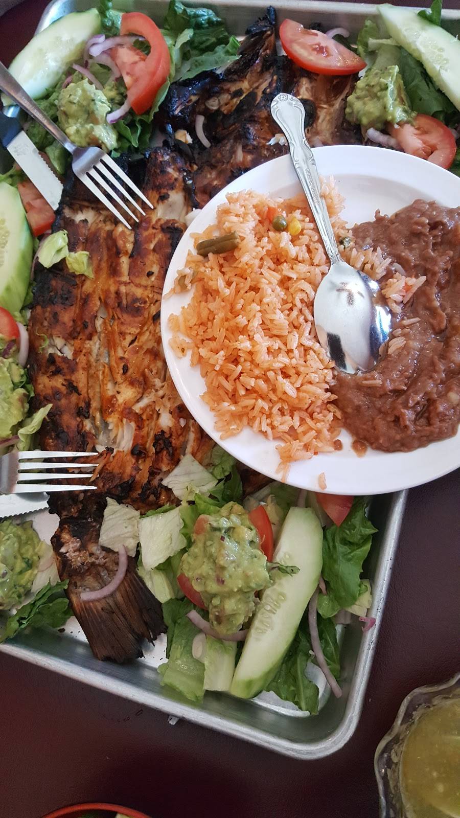 Playas De Nayarit | restaurant | 9817 Garvey Ave, El Monte, CA 91733, USA | 6265792927 OR +1 626-579-2927