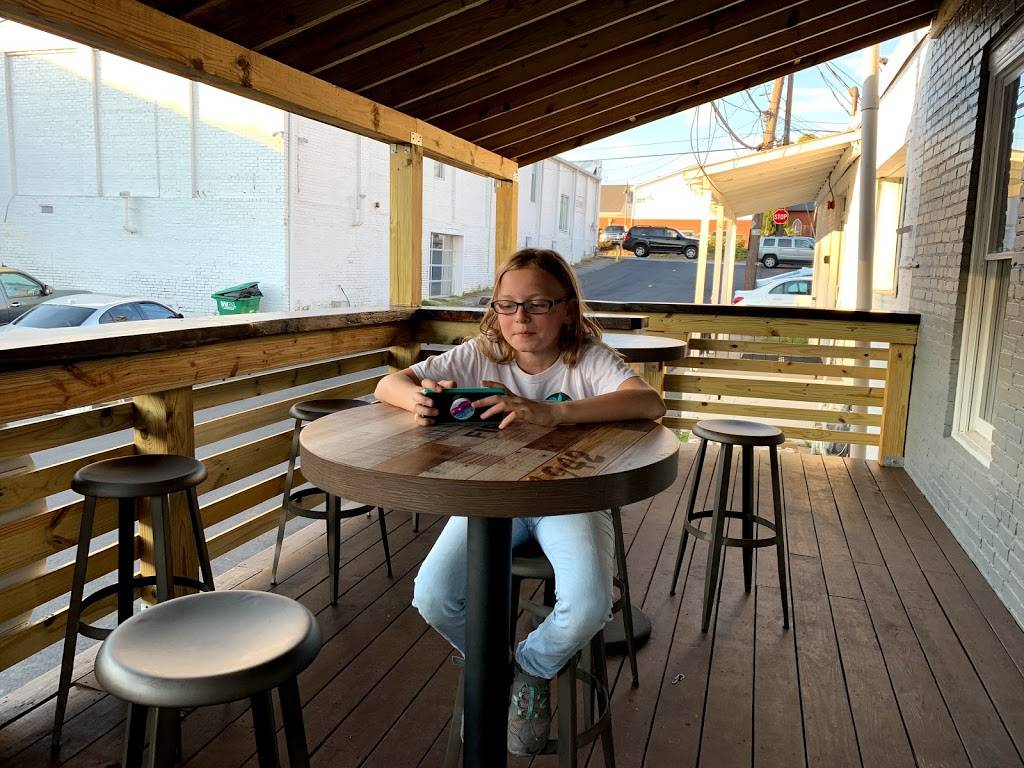 Partner’s II Pizza | restaurant | 8600 Main St, Woodstock, GA 30188, USA | 6785407245 OR +1 678-540-7245