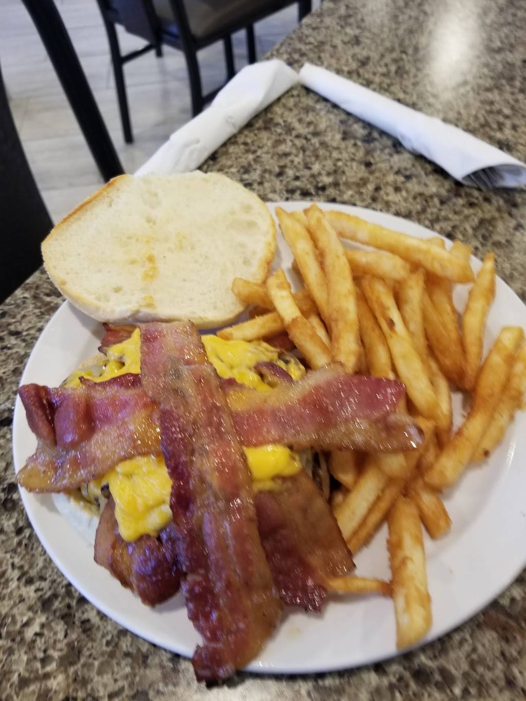 Clearwater Family Restaurant | restaurant | 1844 N Highland Ave, Clearwater, FL 33755, USA | 7277548514 OR +1 727-754-8514