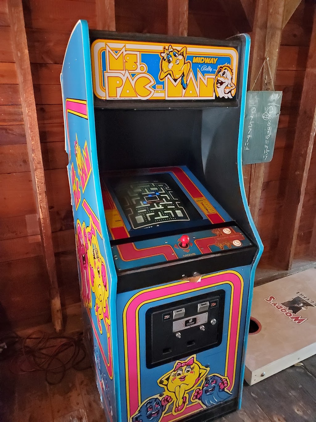 Woodys Bar | restaurant | 2 Industrial Park Rd, Greenville Junction, ME 04442, USA | 2076952488 OR +1 207-695-2488