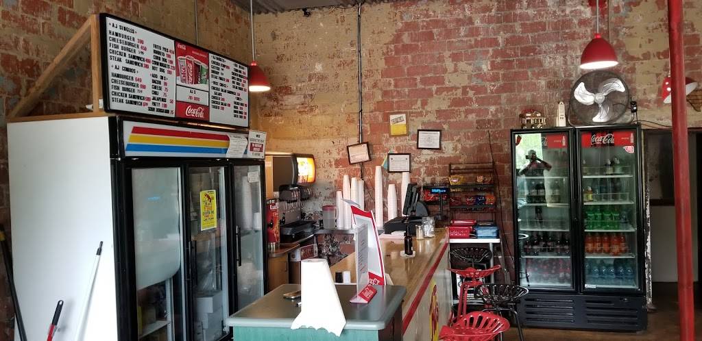 AJs | restaurant | 508 E Main St, Edna, TX 77957, USA | 3617810010 OR +1 361-781-0010