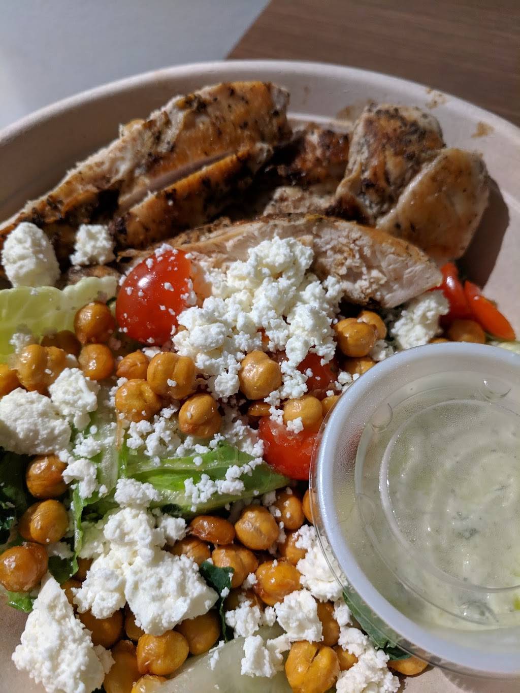 Zoës Kitchen | restaurant | 217 Indian Lake Blvd, Hendersonville, TN 37075, USA | 6153387231 OR +1 615-338-7231