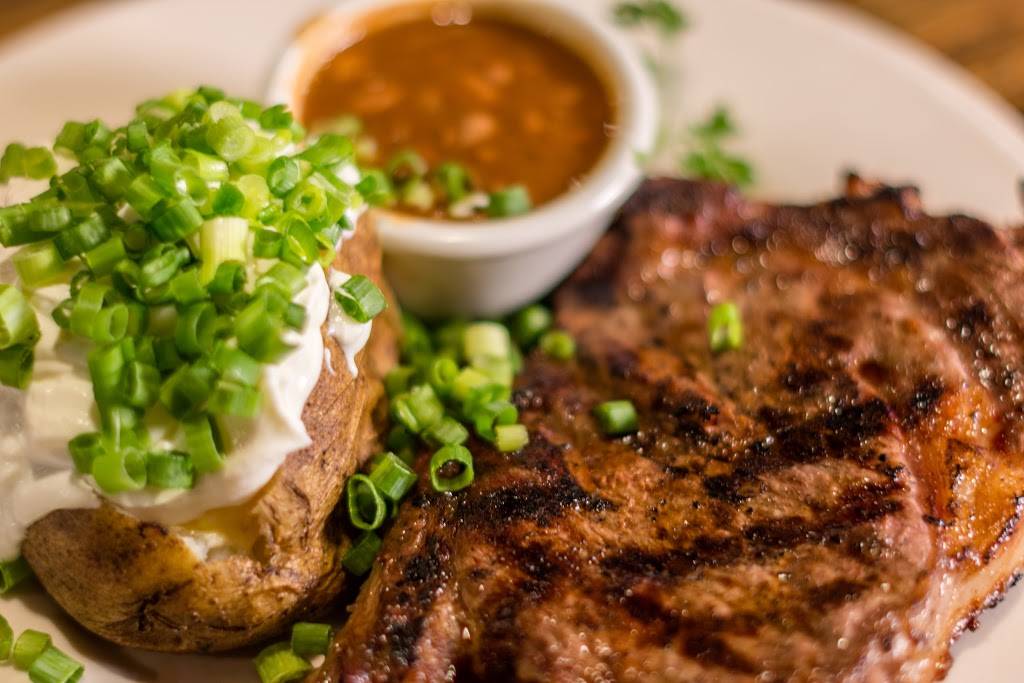 Trabuco Oaks Steakhouse | restaurant | 20782 Trabuco Oaks Dr, Trabuco Canyon, CA 92679, USA | 9495860722 OR +1 949-586-0722