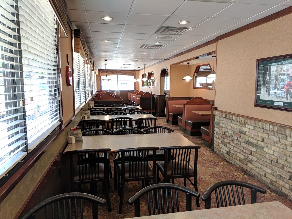 SF 12th Fryn Pan Family Restaurant | restaurant | 1720 W 12th St, Sioux Falls, SD 57104, USA | 6053367159 OR +1 605-336-7159