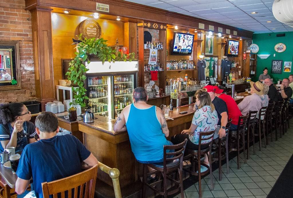 Flat Iron Cafe | restaurant | 1114 Center St, Cleveland, OH 44113, USA | 2166966968 OR +1 216-696-6968