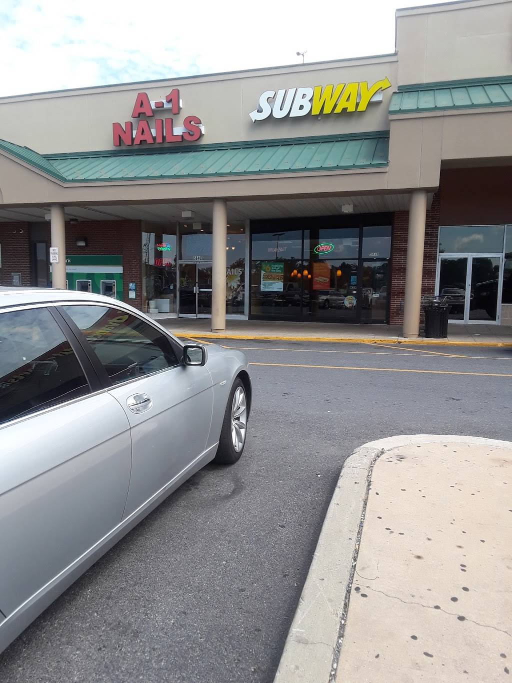 Subway Restaurants | restaurant | 5638 US-40, Baltimore, MD 21228, USA | 4104550557 OR +1 410-455-0557
