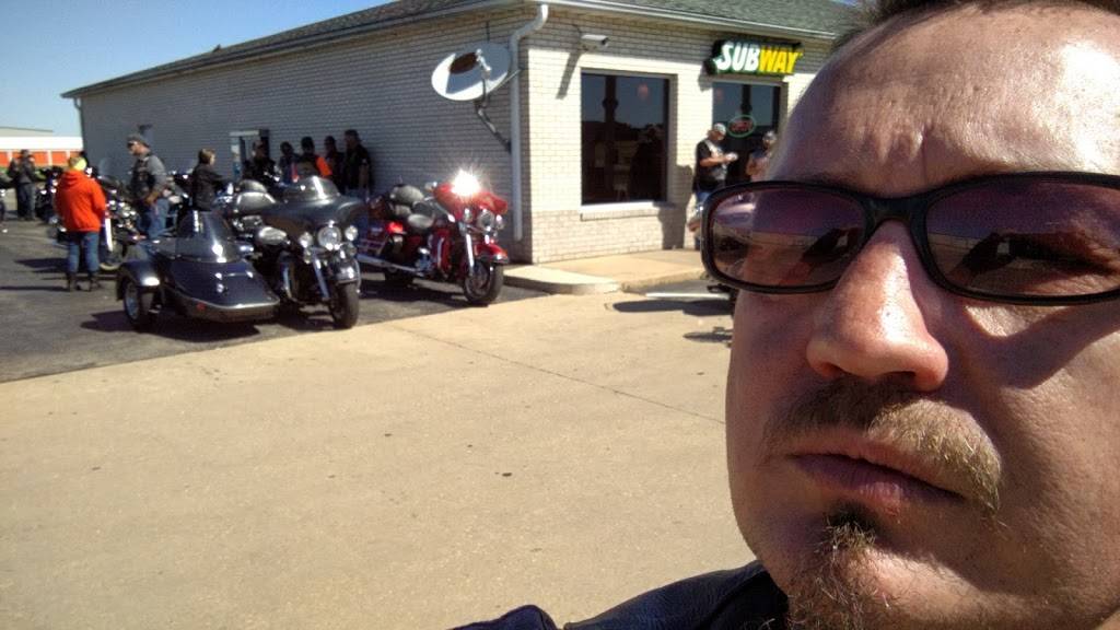 Subway | restaurant | 1405 5th St, Lacon, IL 61540, USA | 3092467827 OR +1 309-246-7827